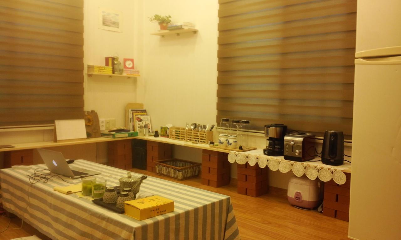 Geoje Ton Ton Guesthouse Zewnętrze zdjęcie